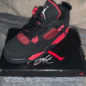 Jordan Retro 4 Red Thunders